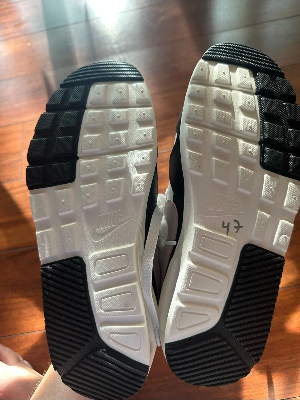 Nike women's Air Max size 8 brand new